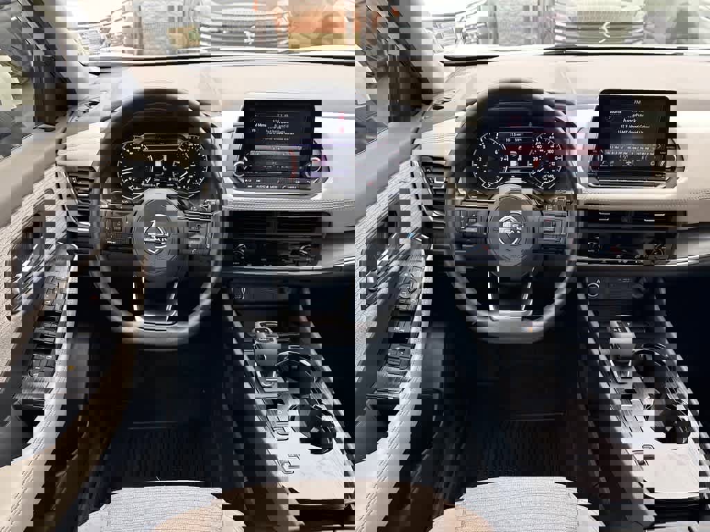 Used 2023 Nissan Rogue SV image 10