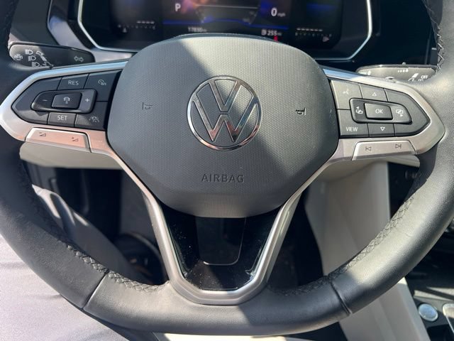 Used 2023 Volkswagen Jetta SE w/ Panoramic Sunroof Package FWD image 10