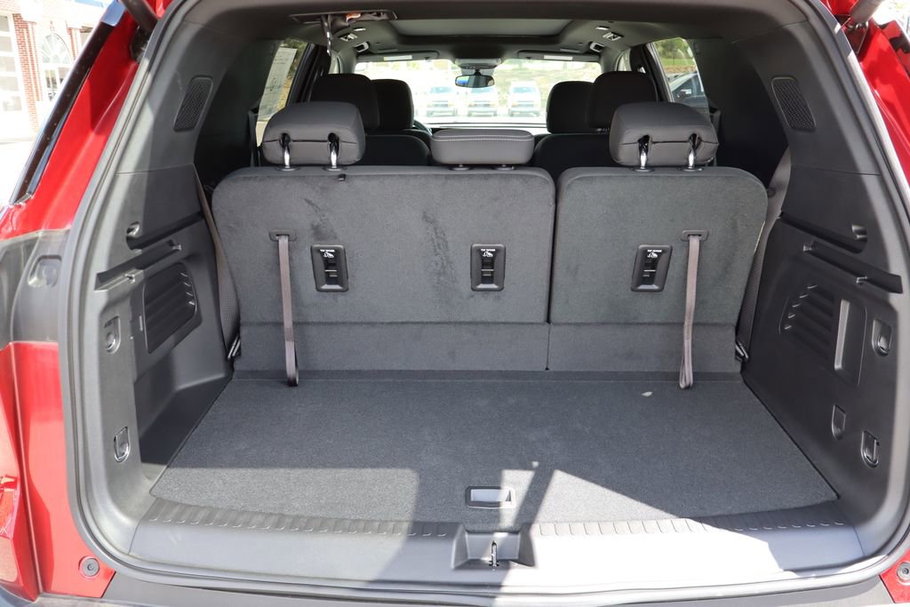 New 2025 Chevrolet Traverse LT w/ Sun and Wheel Package image 36