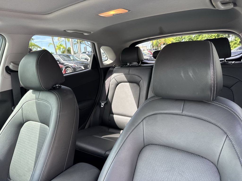 Used 2021 Hyundai Kona Limited w/ Cargo Package FWD image 41