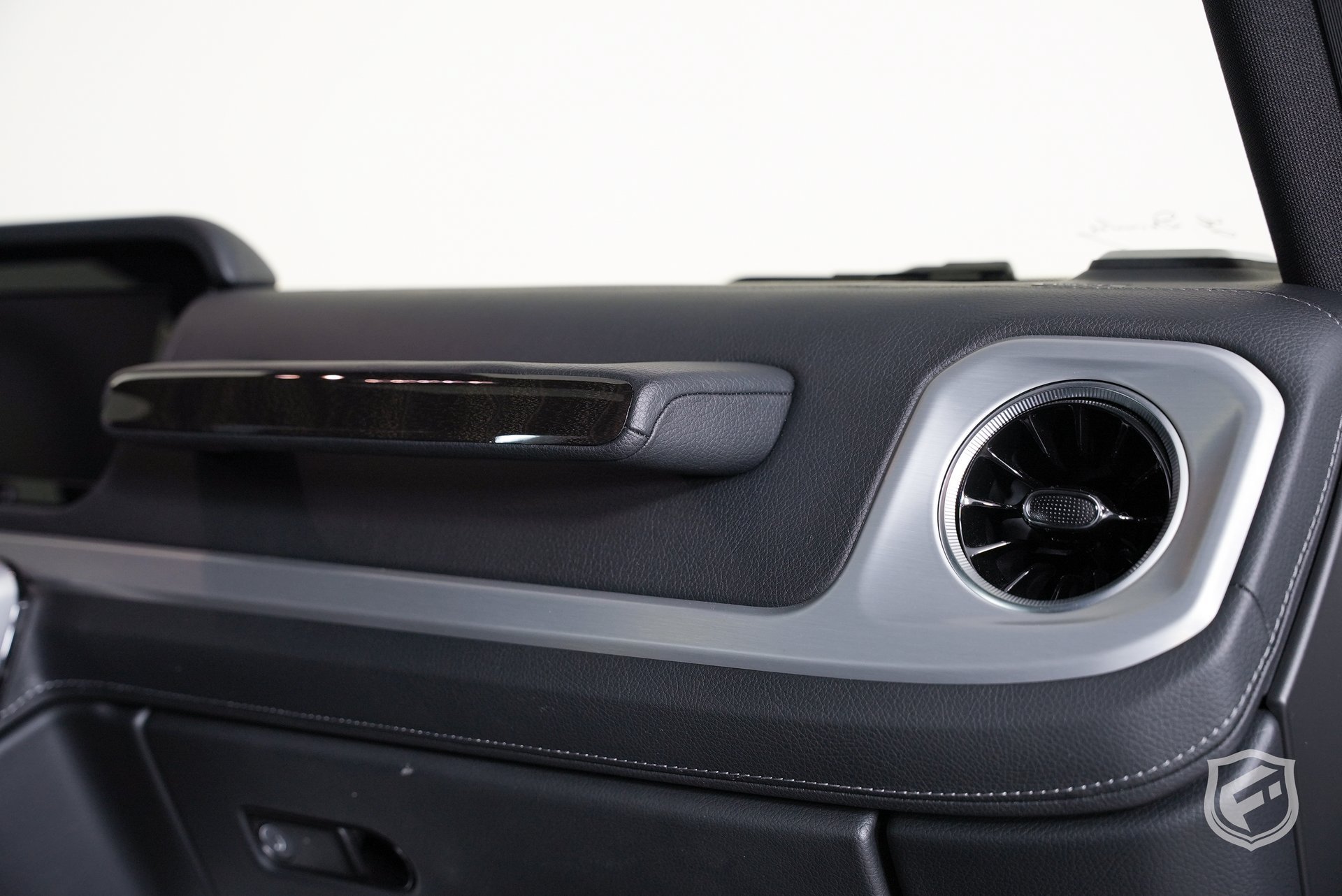 Used 2019 Mercedes-Benz G 550 image 24