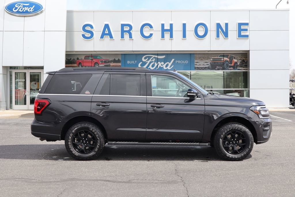 Used 2024 Ford Expedition Timberline image 2