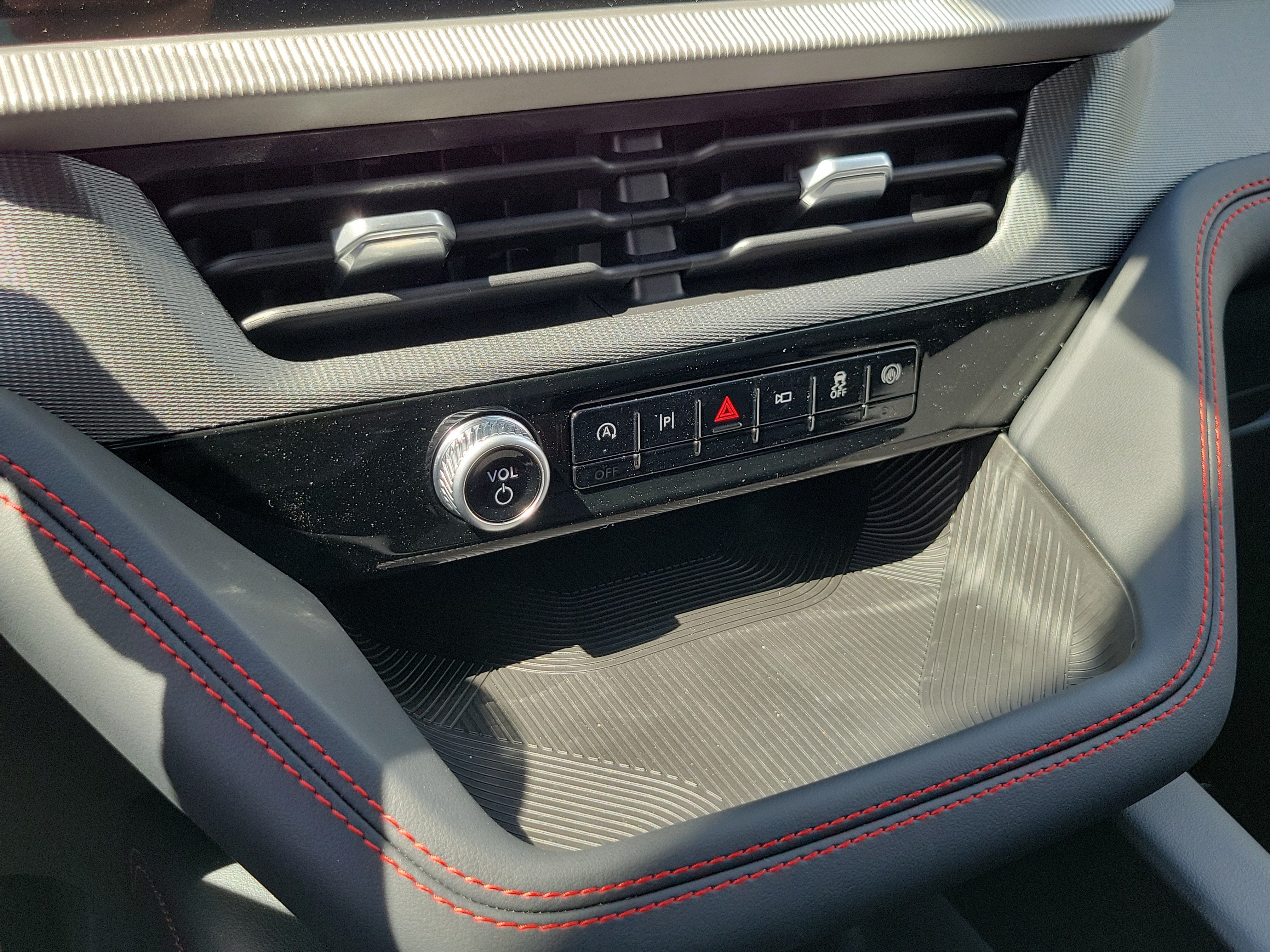 New 2027 Ford Explorer ST-Line w/ Premium Package RWD image 15