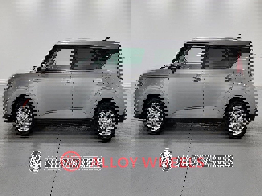 Used 2023 Kia Soul LX w/ Option Group 015 image 5