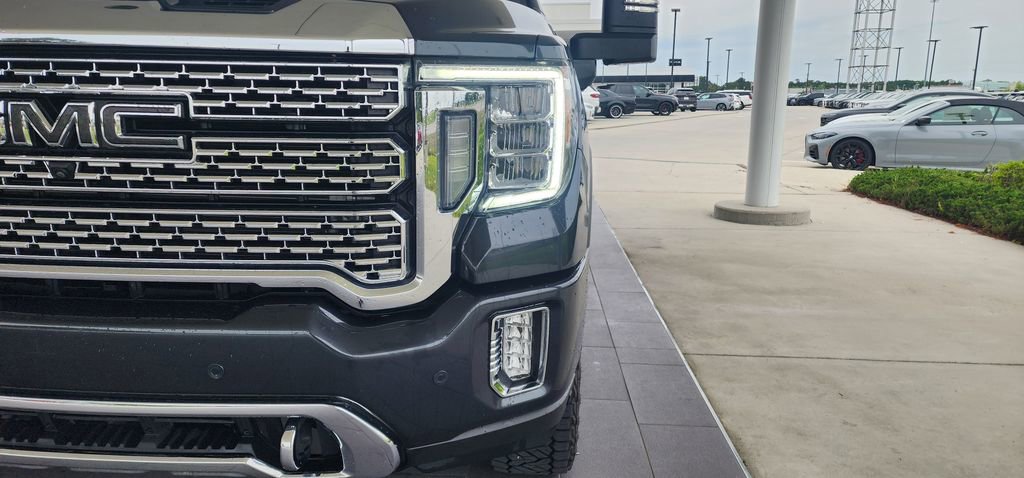 Used 2023 GMC Sierra 2500 Denali w/ Denali Ultimate Package AWD/4WD image 2
