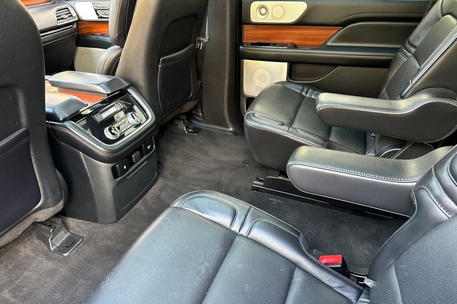 Used 2019 Lincoln Navigator L Reserve w/ Cargo Package image 16