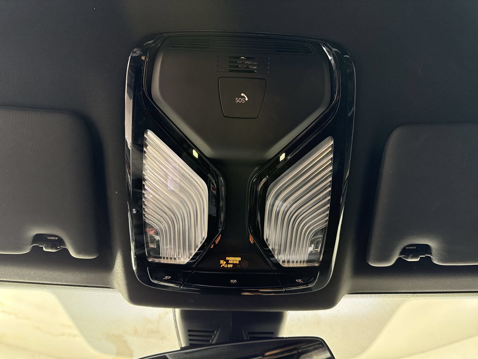 Used 2023 BMW M2 RWD image 9