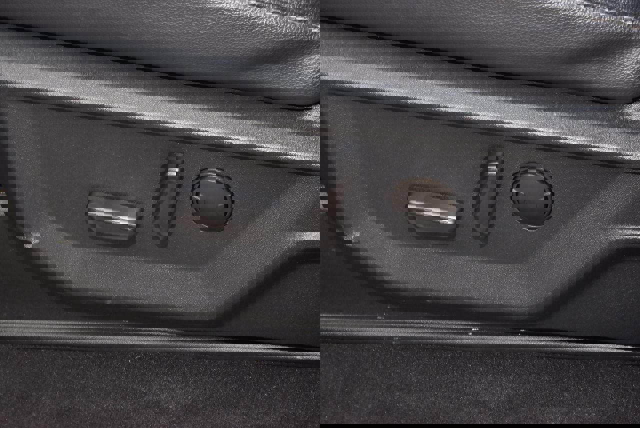 Certified 2025 Ford F150 Lariat w/ Equipment Group 501A Mid image 38