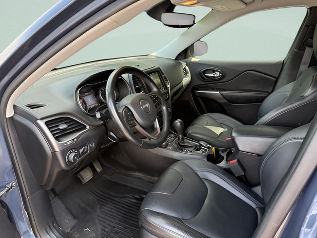 Used 2021 Jeep Cherokee Latitude Lux w/ Comfort/Convenience Group AWD/4WD image 5