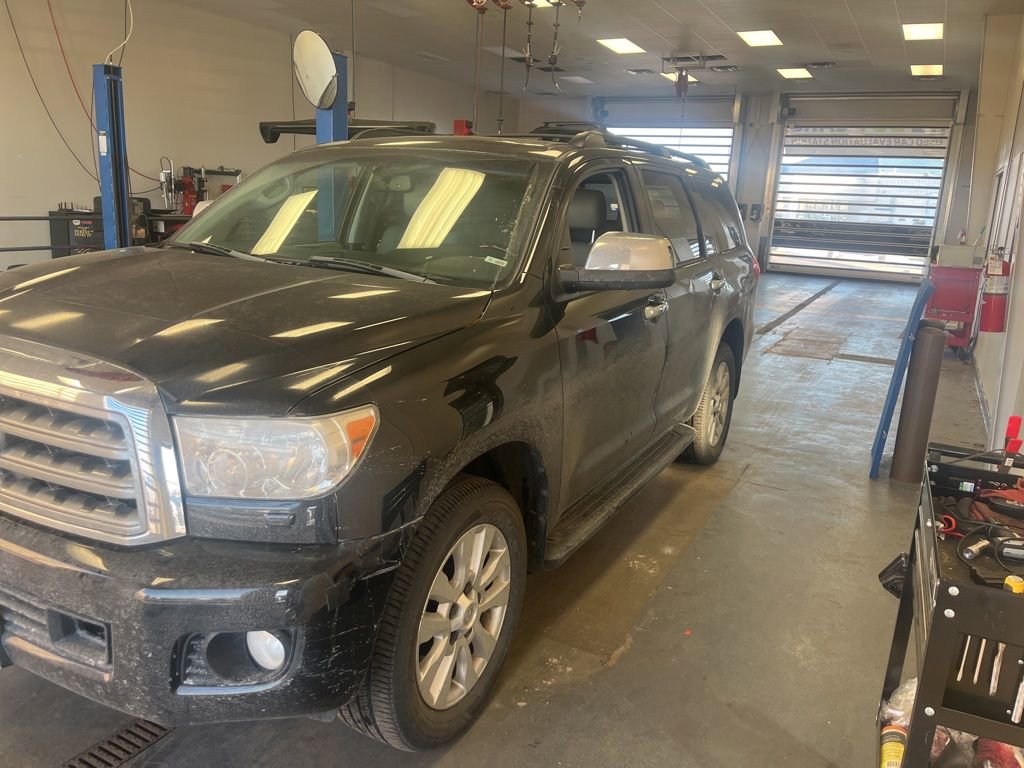 Used 2014 Toyota Sequoia Platinum image 2