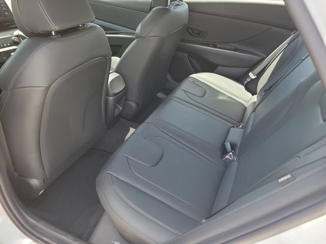 New 2026 Hyundai Elantra SEL Sport FWD image 25