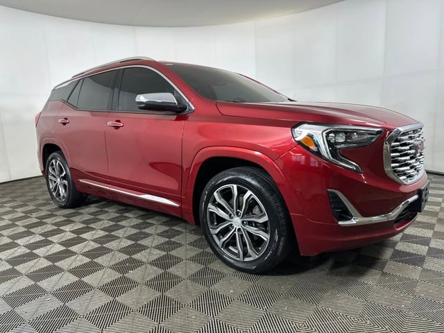 Used 2018 GMC Terrain Denali w/ Advanced Safety Package image 2