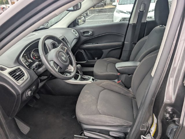Used 2019 Jeep Compass Sport w/ Tech Group AWD/4WD image 11