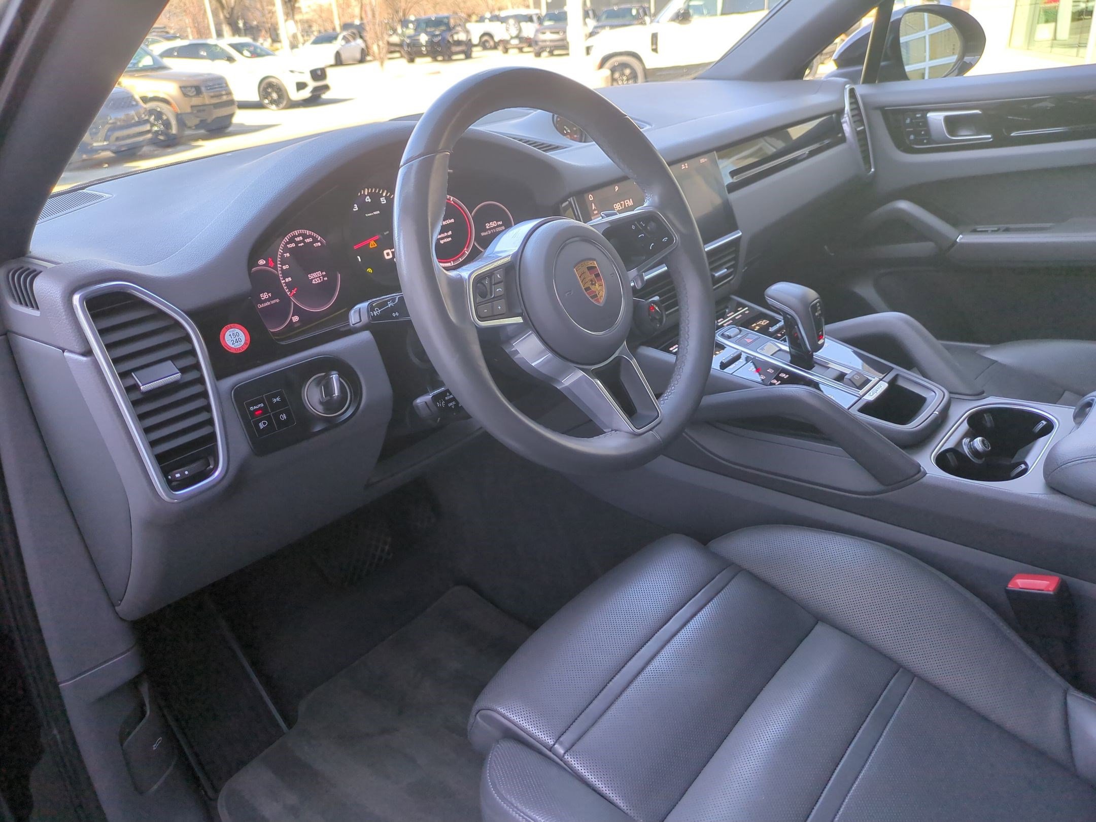 Used 2021 Porsche Cayenne Coupe image 14