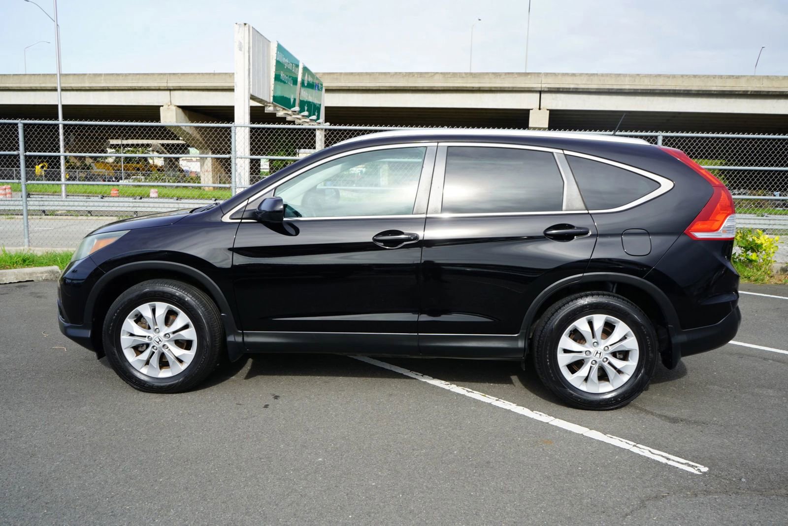 Used 2014 Honda CR-V EX-L image 2