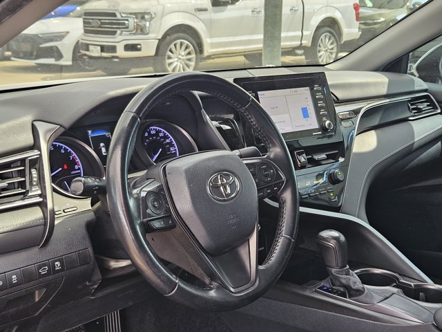 Used 2021 Toyota Camry SE FWD image 8