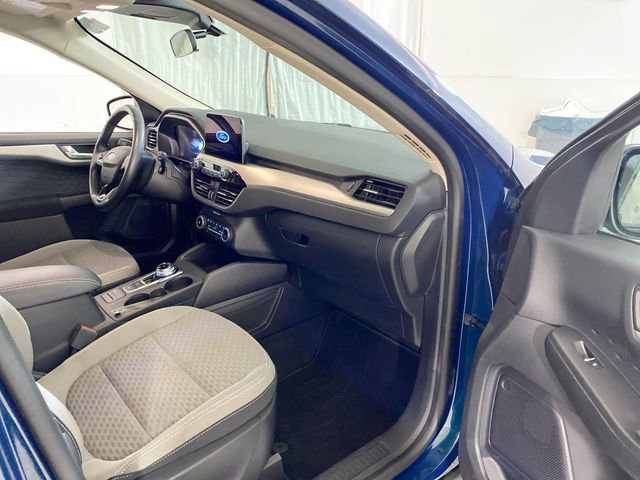 Used 2020 Ford Escape SE Sport image 30
