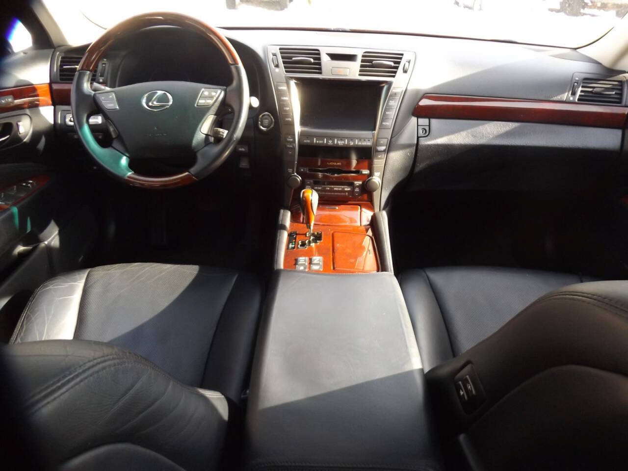 Used 2009 Lexus LS 460 AWD image 7