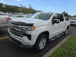 Used 2023 Chevrolet Silverado 1500 LTZ w/ LTZ Convenience Package II AWD/4WD image 1