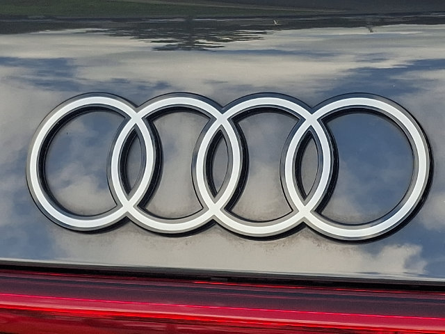 Certified 2024 Audi Q8 e-tron Prestige w/ Prestige Package AWD/4WD image 31