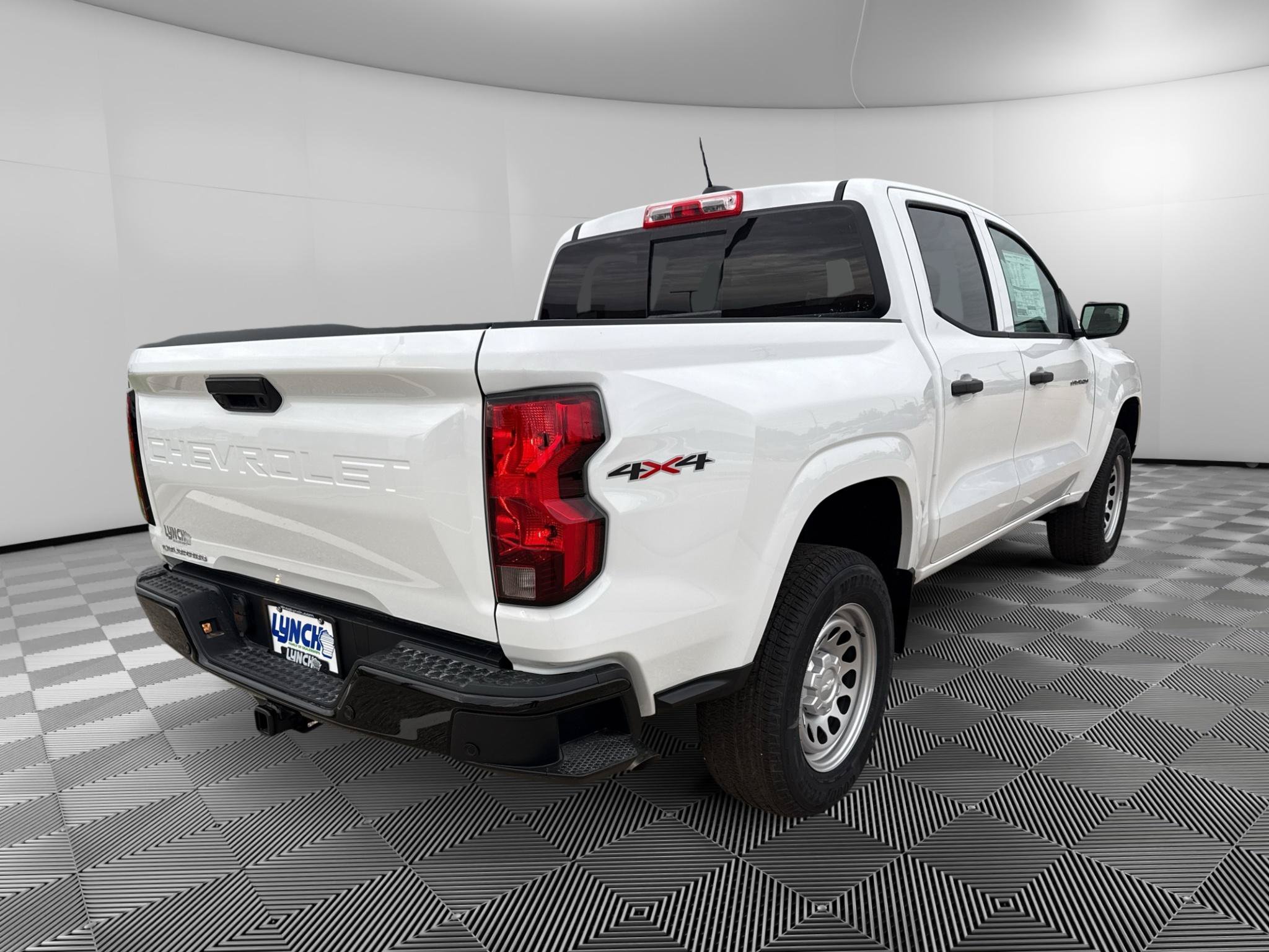 New 2026 Chevrolet Colorado W/T w/ Advanced Trailering Package AWD/4WD image 4
