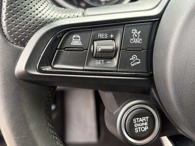Used 2023 Alfa Romeo Stelvio Ti image 24
