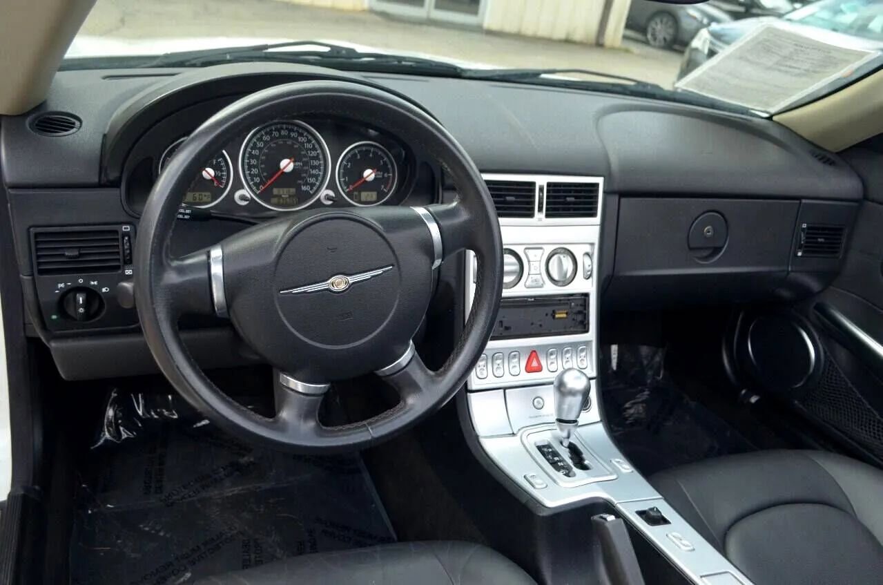 Used 2005 Chrysler Crossfire Limited image 35