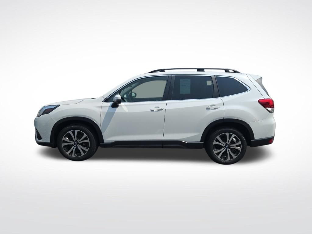 Used 2022 Subaru Forester Limited AWD/4WD image 6