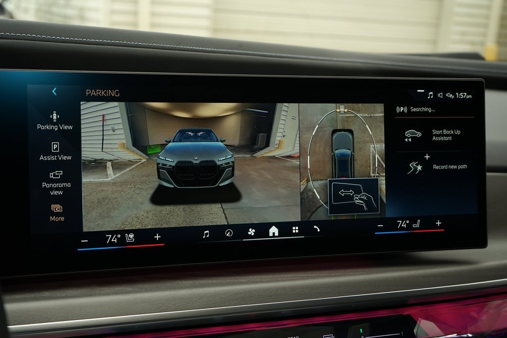 Used 2023 BMW 760i xDrive image 18