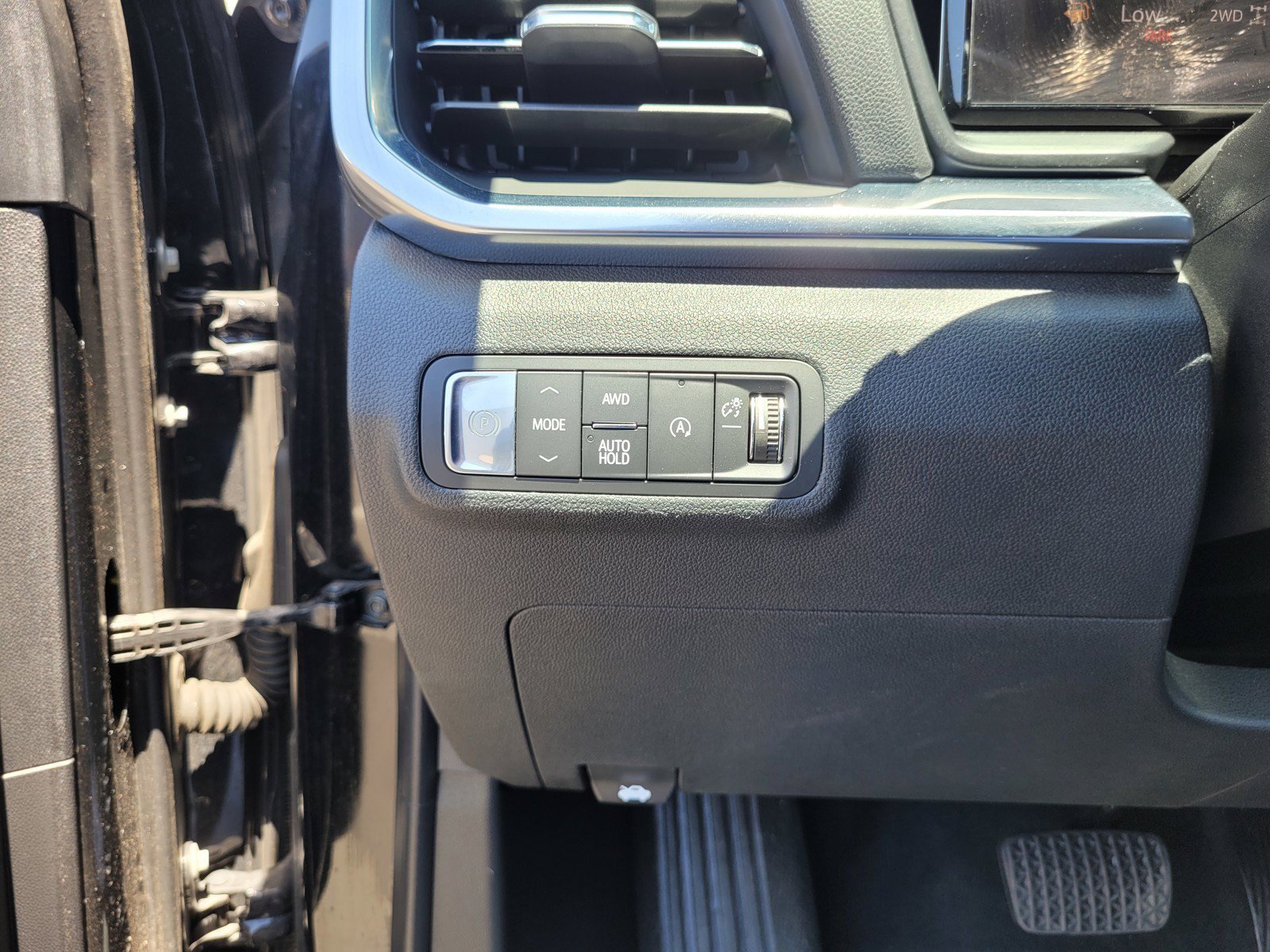 Used 2025 GMC Terrain Elevation AWD/4WD image 25