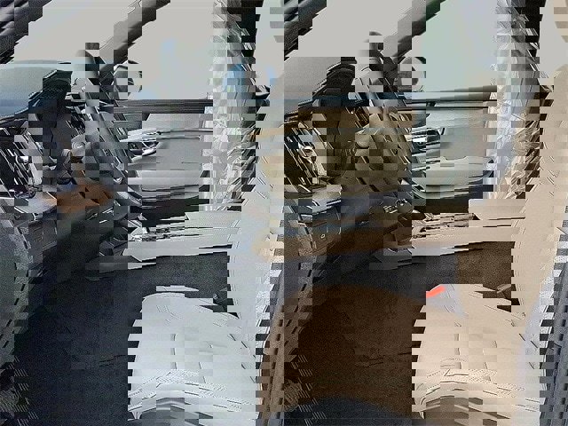 New 2026 Volvo XC90 B6 Plus w/ Protection Package Premier image 9