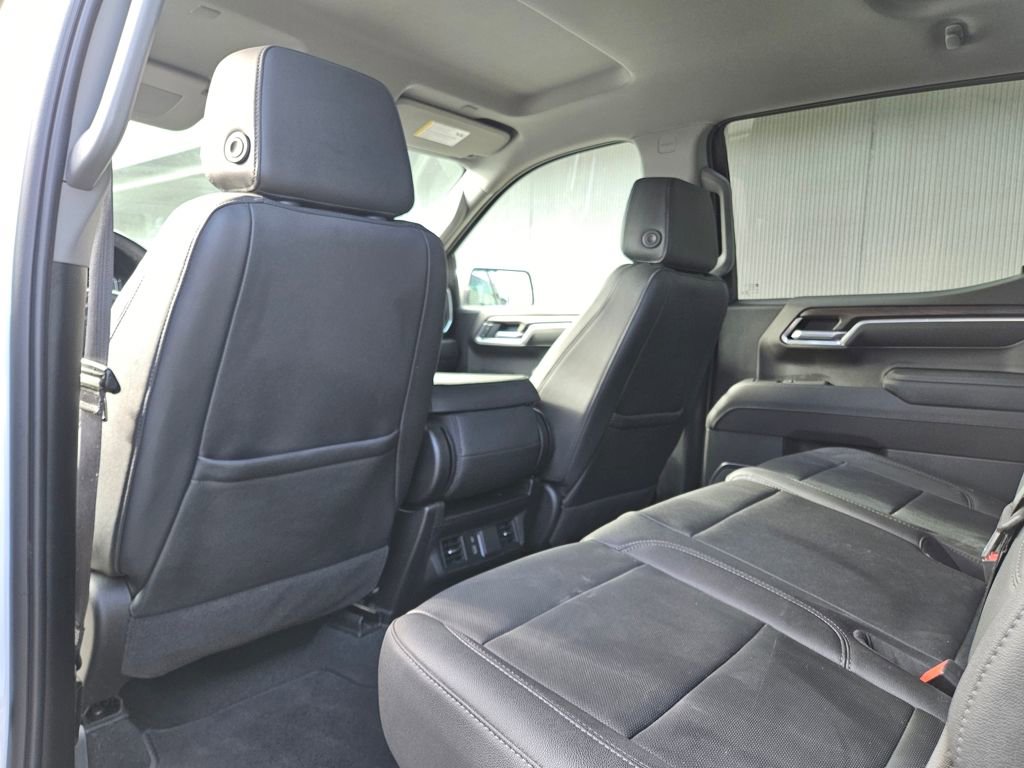 Used 2025 GMC Sierra 1500 SLT image 19