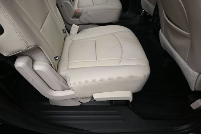 Used 2020 Buick Enclave Premium w/ Sun and Sites Package AWD/4WD image 27