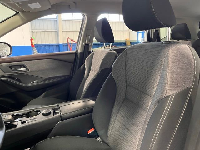 Used 2022 Nissan Rogue SV AWD/4WD image 23