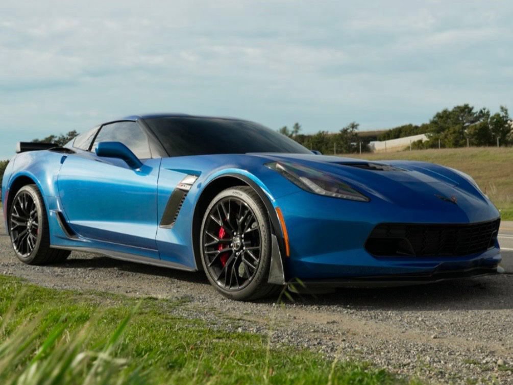 Used 2015 Chevrolet Corvette Z06 w/ Z07 Performance Package RWD image 8