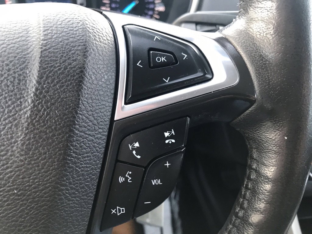 Used 2016 Ford Fusion SE w/ Equipment Group 202A image 15