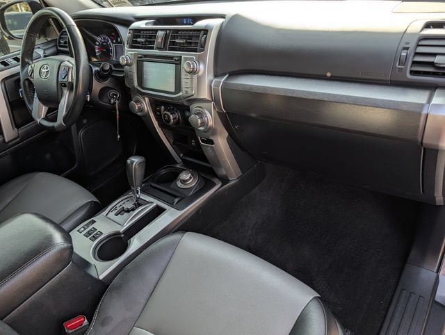 Used 2017 Toyota 4Runner SR5 Premium AWD/4WD image 31