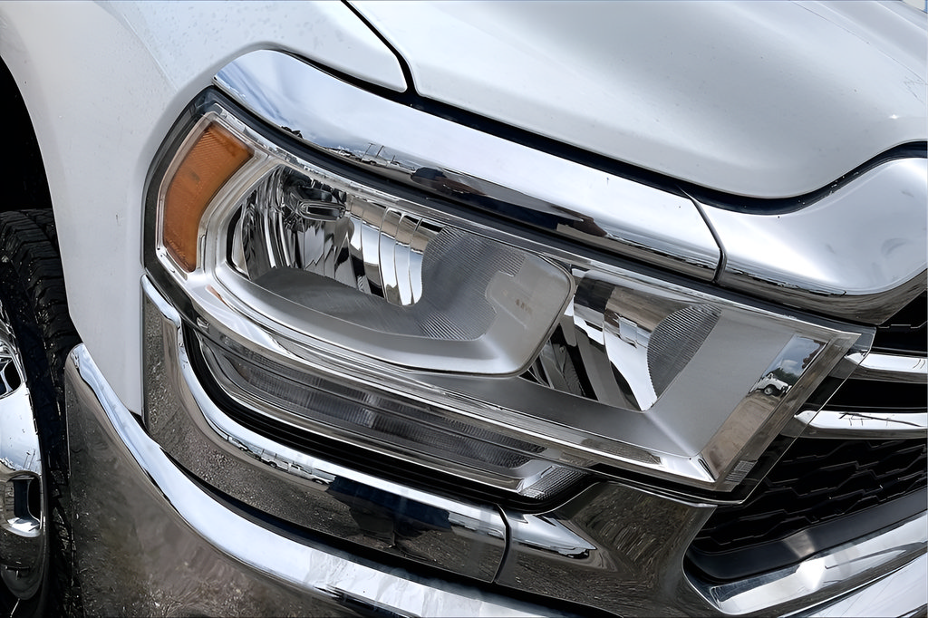 New 2024 RAM 3500 Tradesman AWD/4WD image 17