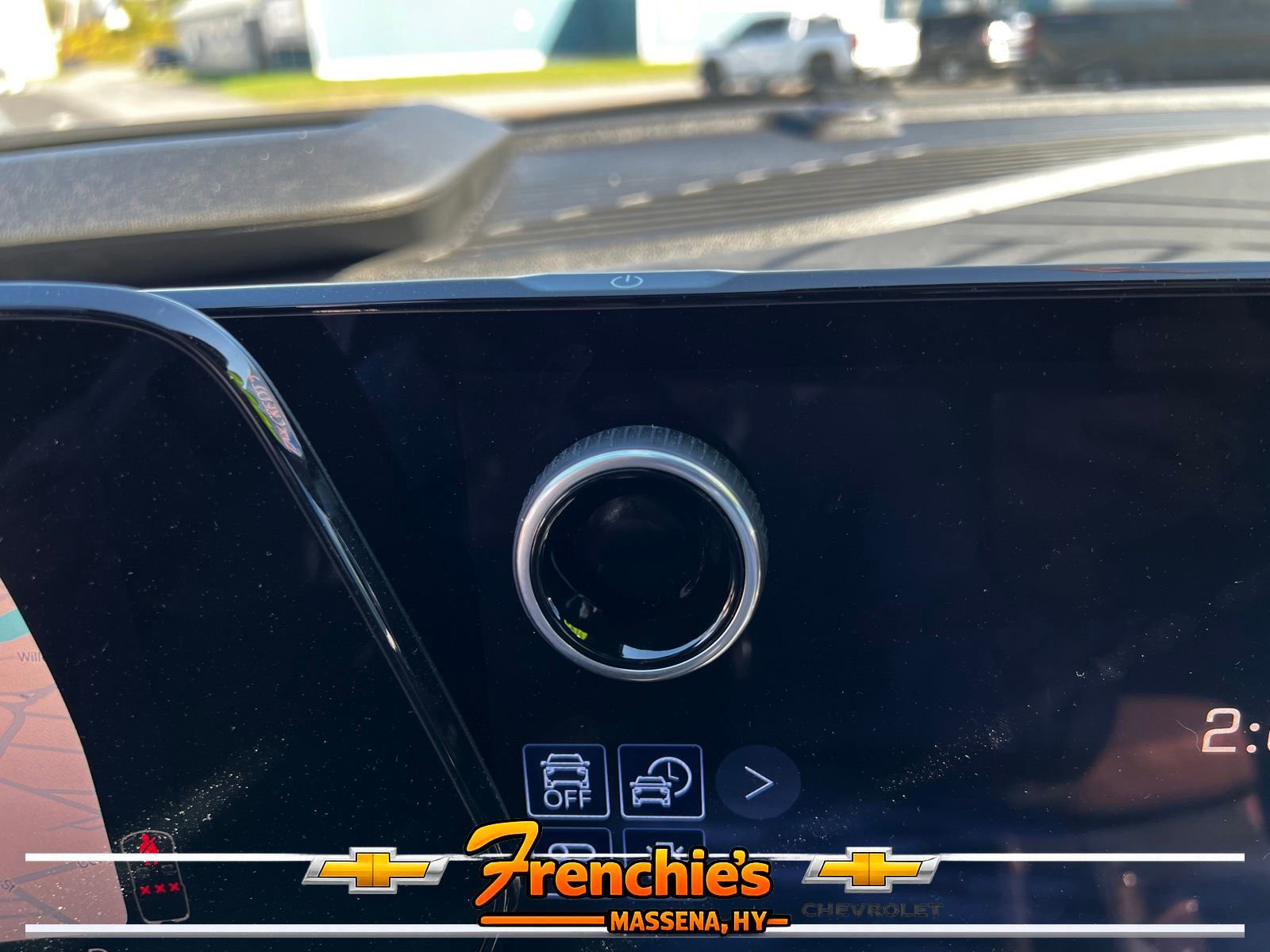 Used 2025 Chevrolet Equinox EV RS w/ Active Safety Package 3 AWD/4WD image 16