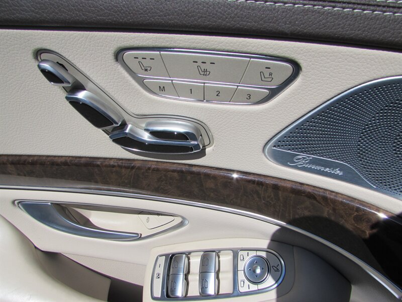 Used 2017 Mercedes-Benz S 550 Sedan image 15