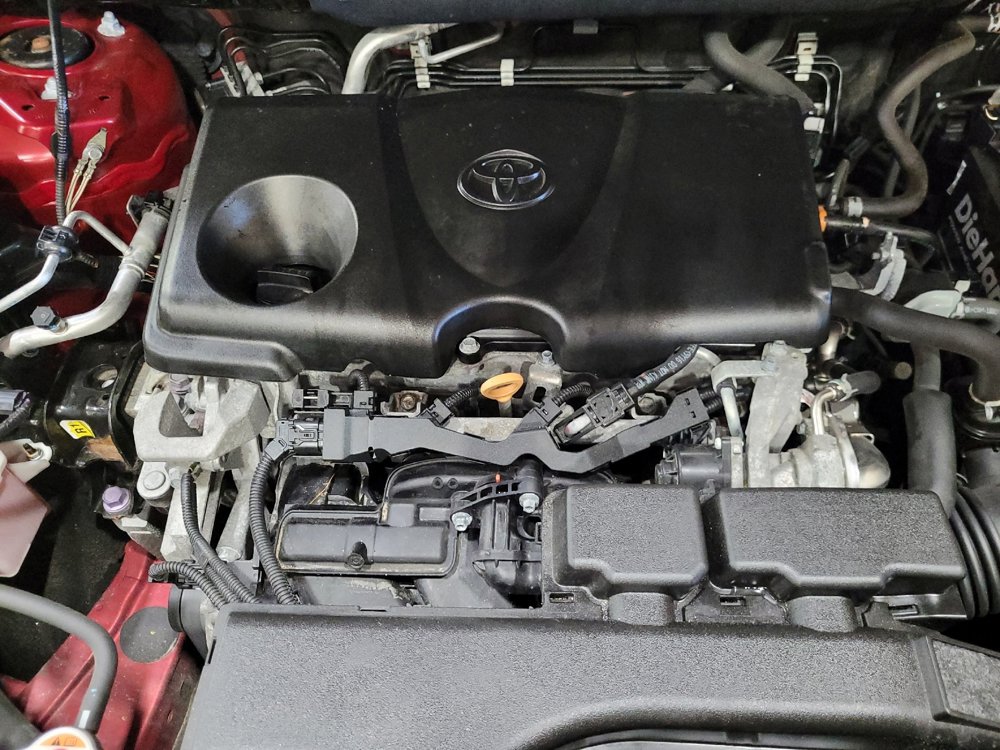 Used 2020 Toyota RAV4 LE w/ All Weather Liner Package AWD/4WD image 30