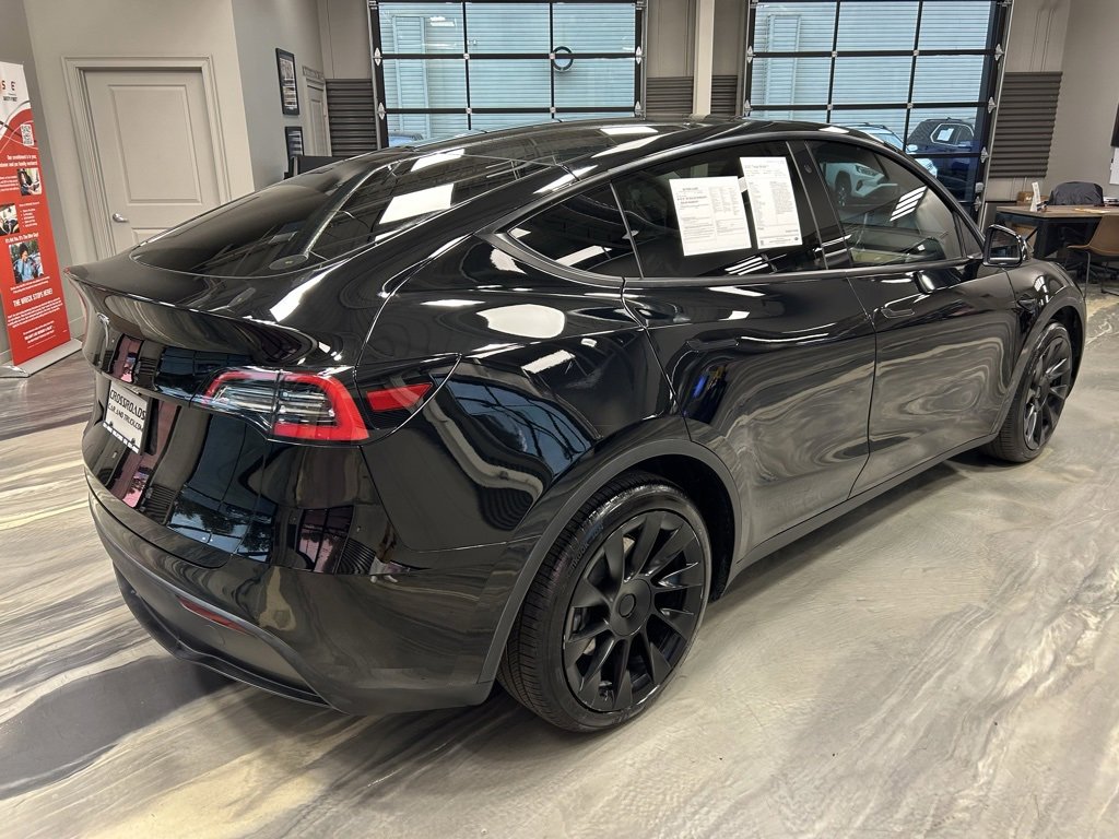 Used 2020 Tesla Model Y Long Range image 27