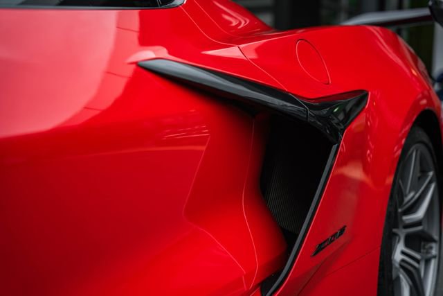 Used 2025 Chevrolet Corvette Z06 image 16