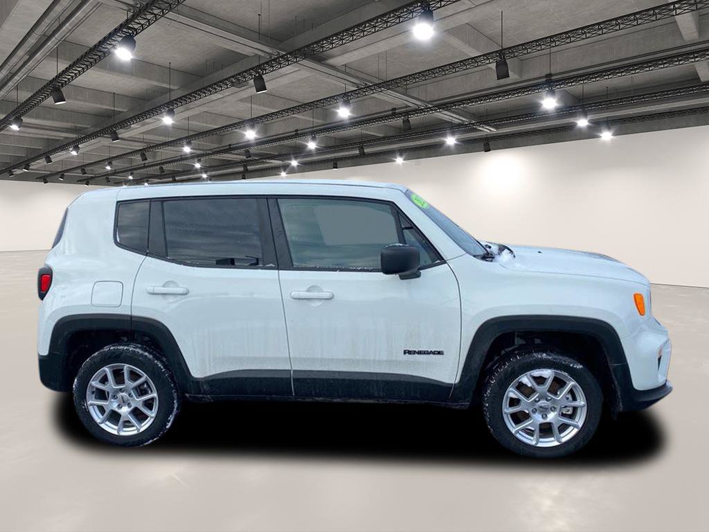 Used 2023 Jeep Renegade Latitude AWD/4WD image 8
