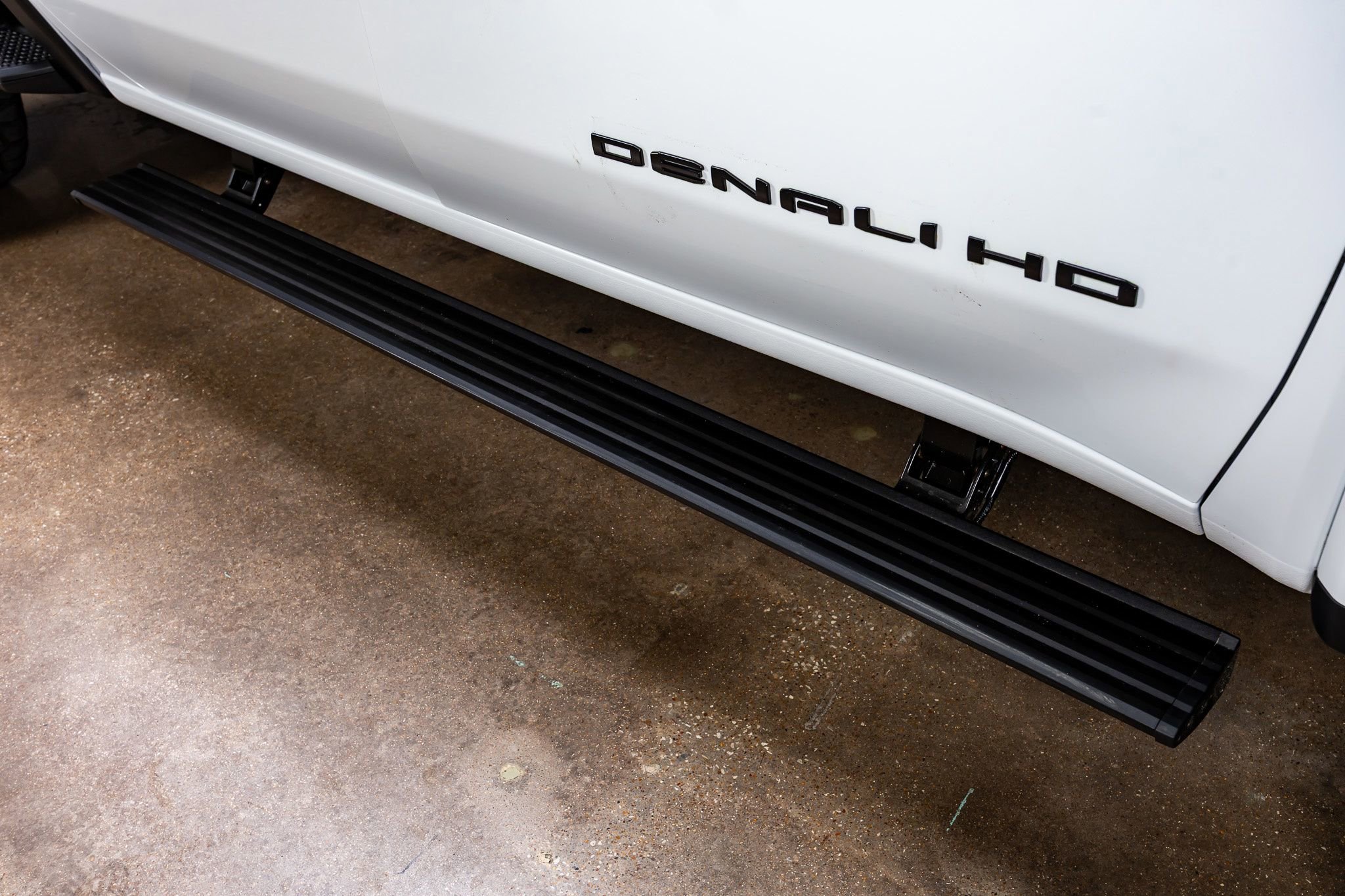 Used 2026 GMC Sierra 3500 Denali Ultimate image 13