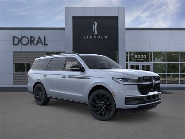 New 2025 Lincoln Navigator Reserve w/ Jet Appearance Package image 7