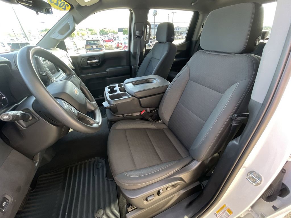 Used 2023 Chevrolet Silverado 1500 Custom AWD/4WD image 19