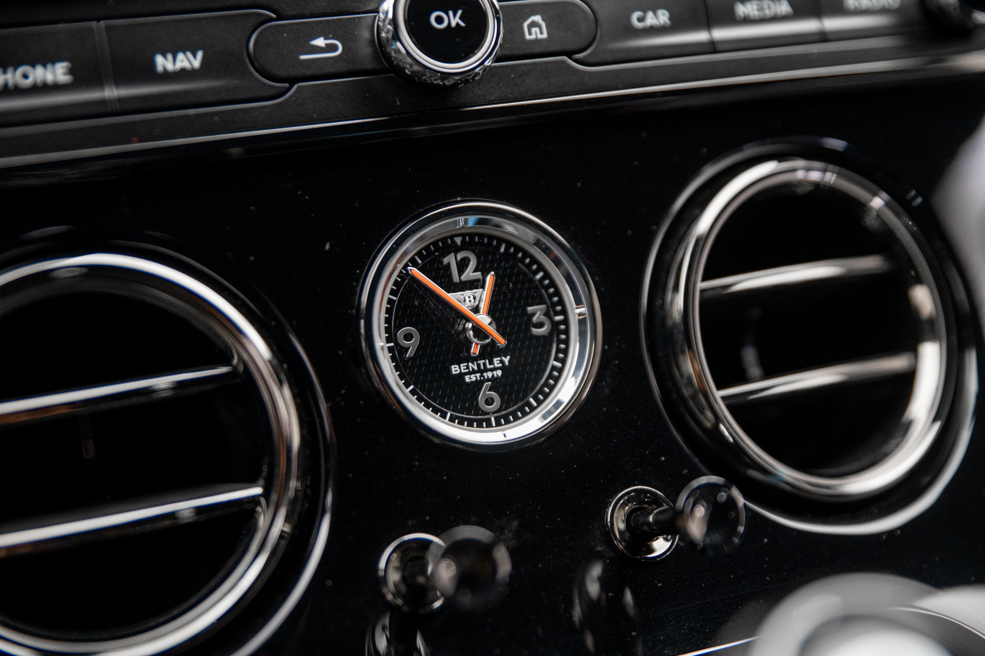 Used 2025 Bentley Continental GT Speed AWD/4WD image 28