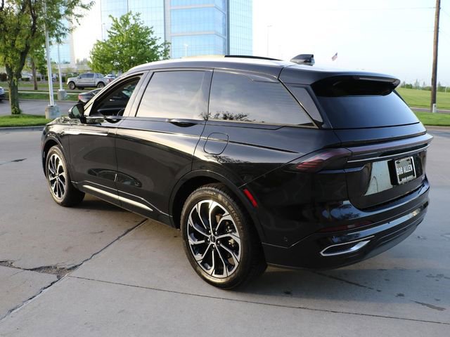 Used 2024 Lincoln Nautilus Reserve w/ Equipment Group 203A AWD/4WD image 4