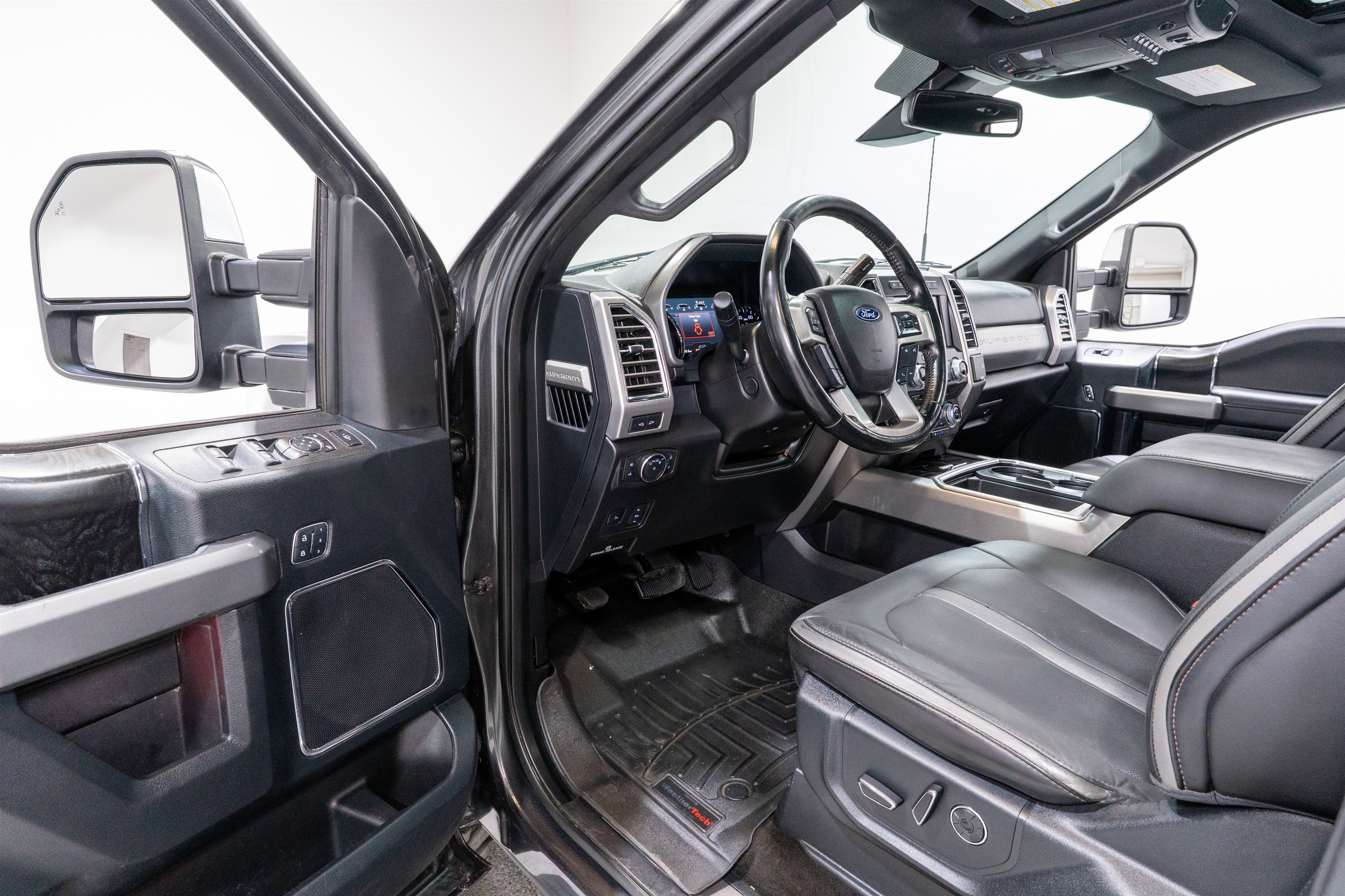 Used 2018 Ford F250 Platinum w/ Platinum Ultimate Package AWD/4WD image 15